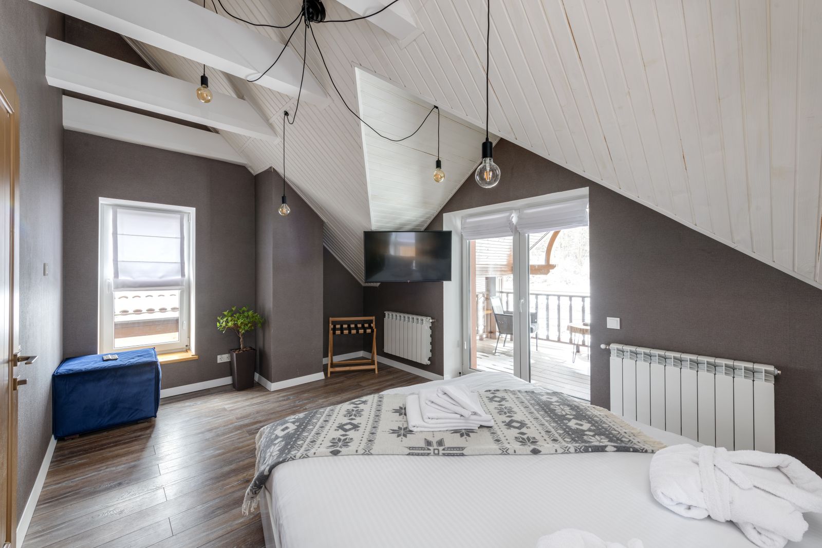 Éclairer une chambre sans plafonnier