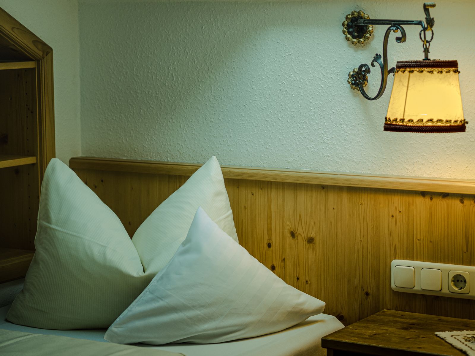 Choisir une tête de lit pour cinq chambres différentes
